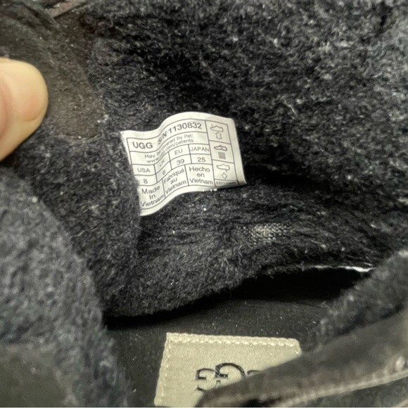 UGG Women’s 8 Black Hapsburg Hiker Leather Suede Lace Up Winter Boot Waterproof - Picture 6 of 8